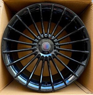 Alu felne 8.5/9.5x20 5x120 et 35/38 72.6